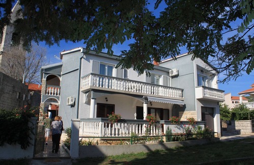 Kukljica Apartment | One bedroom apartment with balcony Kukljica, Ugljan (A-8400-b)