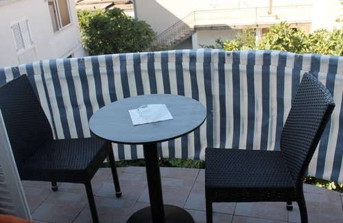 Gorinka Apartment | One bedroom apartment with balcony and sea view Makarska (A-21911-b)