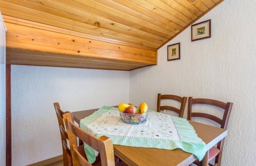 Vantacici Apartment | One bedroom apartment with terrace and sea view Vantačići, Krk (A-5313-a)