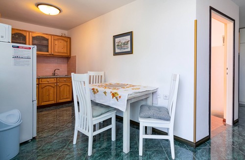 Mihotici Apartment | One bedroom apartment with terrace Opatija - Pobri, Opatija (A-16390-a)