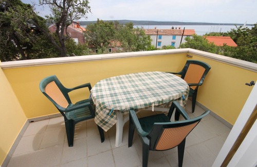 Nerezine Apartment | One bedroom apartment with terrace and sea view Nerezine, Lošinj (A-3451-c)