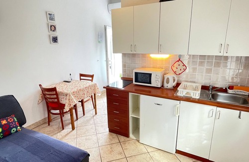 Susica Apartment | One bedroom apartment with terrace Sabunike, Zadar (A-6258-b)
