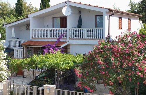 Susica Apartment | One bedroom apartment with terrace Sabunike, Zadar (A-6258-d)