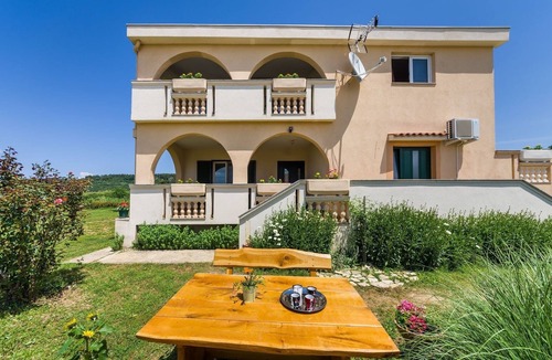 Ljubac Apartment | One bedroom apartment with terrace Ljubač, Zadar (A-24394-a)