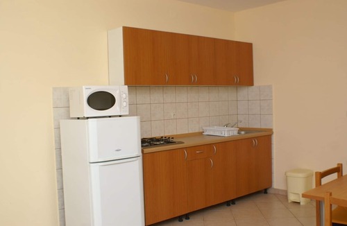 Kustici Apartment | One bedroom apartment near beach Kustići, Pag (A-4087-f)