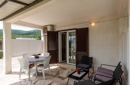 Kneza Apartment | One bedroom apartment near beach Kneža, Korčula (A-10168-a)