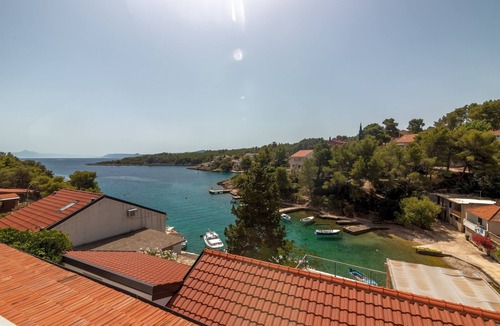 Cove Basina (Jelsa) Apartment | One bedroom apartment near beach Basina, Hvar (A-11923-b)