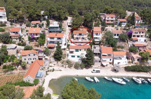 Cove Basina (Jelsa) Apartment | One bedroom apartment near beach Basina, Hvar (A-11923-b)