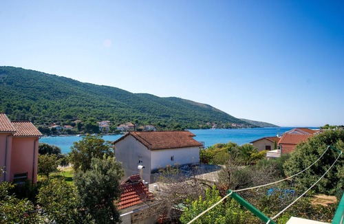 Grebastica Apartment | One bedroom apartment with balcony and sea view Grebaštica, Šibenik (A-14317-a)