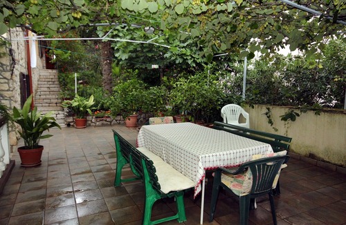 Klanfari Apartment | One bedroom apartment with terrace and sea view Dramalj, Crikvenica (A-5519-b)