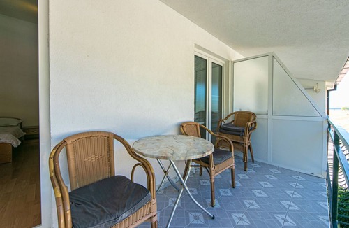 Gradac Apartment | One bedroom apartment with terrace and sea view Gradac, Makarska (A-20041-c)