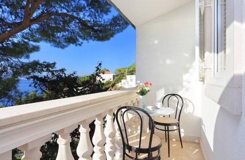 Marusici Apartment | One bedroom apartment with balcony and sea view Marušići, Omiš (A-18497-b)