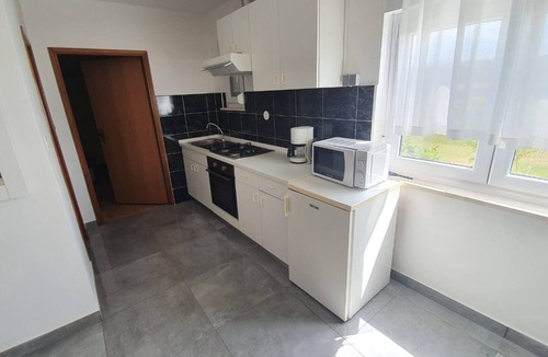 Ljubac Apartment | One bedroom apartment with balcony and sea view Ljubač, Zadar (A-6141-b)