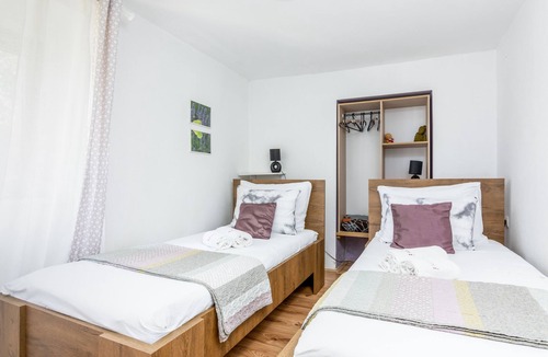 Buzet Apartment | One bedroom apartment with air-conditioning Buzet, Central Istria - Središnja Istra (A-17333-a)