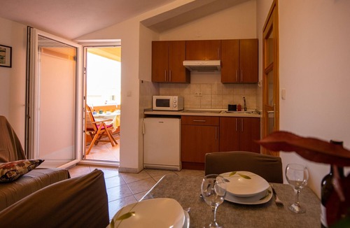 Pasman Apartment | One bedroom apartment with terrace and sea view Pašman (A-8274-b)