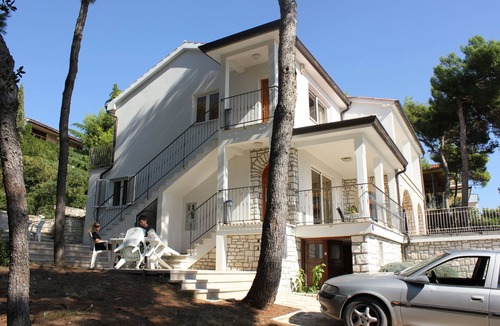 Borik Apartment | One bedroom apartment with terrace and sea view Rovinj (A-3373-b)