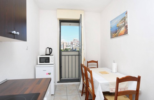 Znjan Apartment | One bedroom apartment with terrace Split (A-16910-a)
