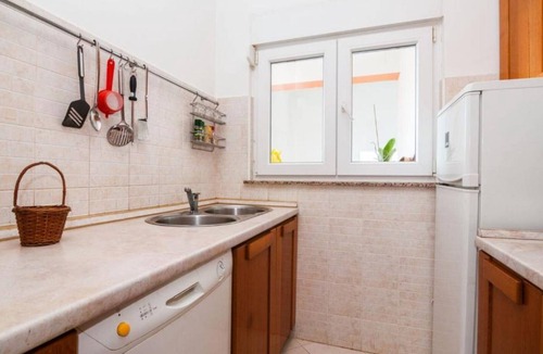 Susica Apartment | One Bedroom Apartment with Balcony (owner Cvita 1)
