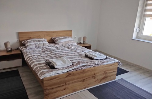 Otok Apartment | One bedroom apartment with air-conditioning Otok, Slavonija (A-24625-a)