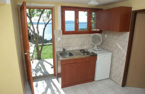 Krucica Apartment | One bedroom apartment with terrace and sea view Slađenovići, Dubrovnik (A-2162-a)