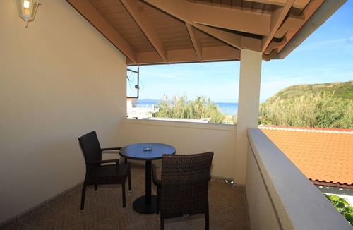 Susak Apartment | One bedroom apartment with terrace and sea view Susak, Lošinj (A-8050-b)