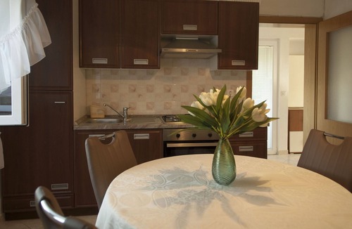 Municipality of Kali Apartment | One bedroom apartment with terrace and sea view Cove Mala Lamjana, Ugljan (A-8449-b)