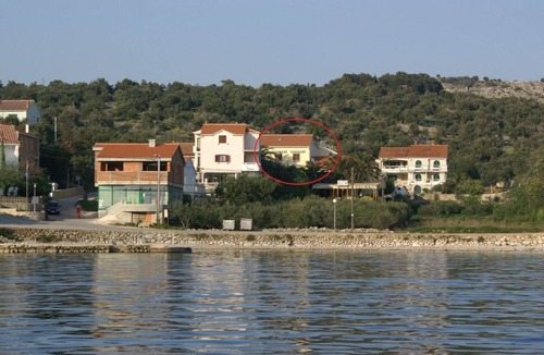 Jakisnica Apartment | One bedroom apartment with terrace and sea view Jakišnica, Pag (A-4053-a)