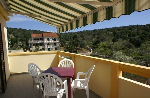 Jakisnica Apartment | One bedroom apartment with terrace and sea view Jakišnica, Pag (A-4053-a)