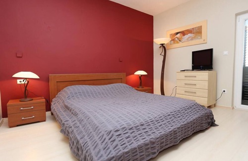 Stanici Apartment | One bedroom apartment with balcony and sea view Stanići, Omiš (A-10324-a)