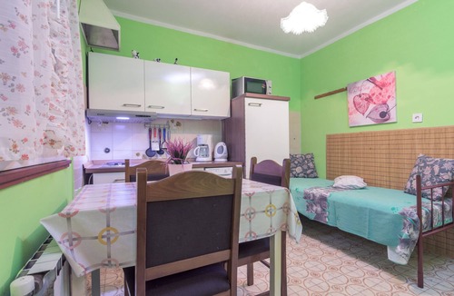 Vintijan Apartment | One bedroom apartment with terrace Pula (A-16053-a)