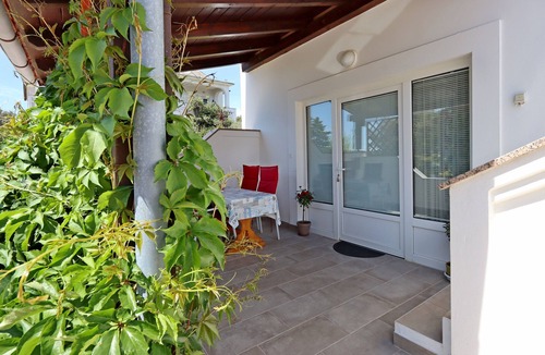 Suha Punta Apartment | One bedroom apartment with terrace Suha Punta, Rab (A-17239-a)