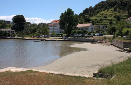 Supetarska Draga Apartment | One bedroom apartment with a swimming pool Supetarska Draga - Donja, Rab (A-2019-d)