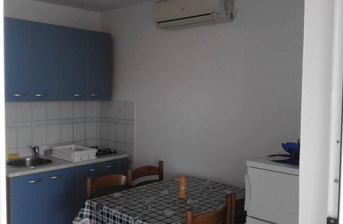 Razanac Apartment | One bedroom apartment with terrace and sea view Ražanac, Zadar (A-13707-b)