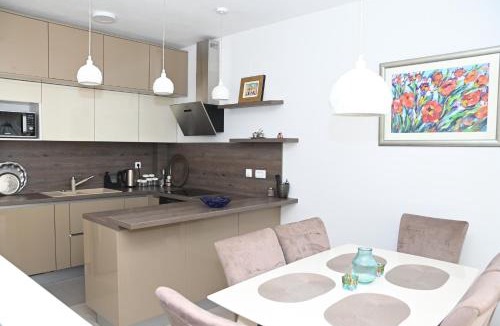 Stikovica Apartment | One bedroom apartment Zefir near štikovica beach