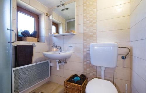 Sveti Ivan Zelina House | One-Bedroom Holiday Home In Hrnjanec