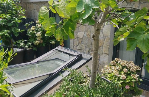 Opatija House | Opatija 2BR + 2BA Rooftop Terrace Loft steps to Slatina Beach