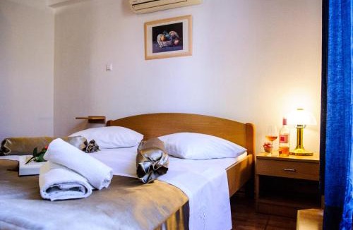 Baska Voda Bed & Breakfast | Palloma Studios