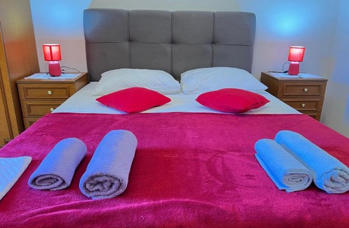 Banjol House | Panorama Summer Apartments