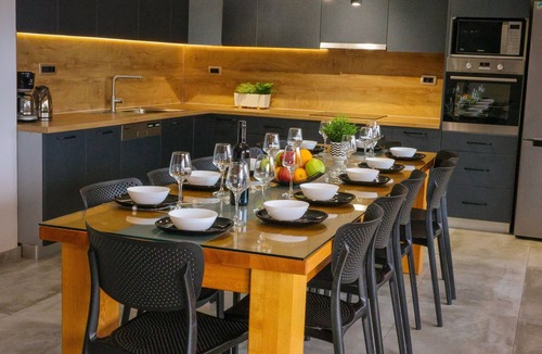 Rudine Villa | Party house