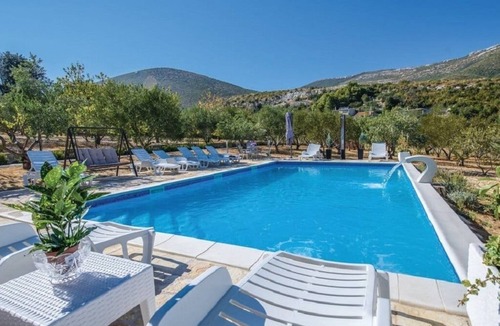 Rudine Villa | Party house