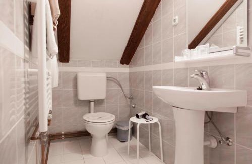 Ivanic-Grad House | Pension Kezele