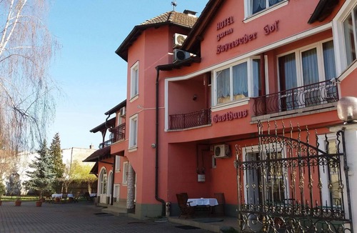Tirgu Mures Bed & Breakfast | Pensiunea Curtea Bavareza