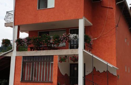 Capatineni-Ungureni House | Pensiunea Dor de munte