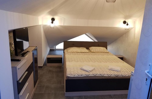 Lugoj House | pensiunea grecu