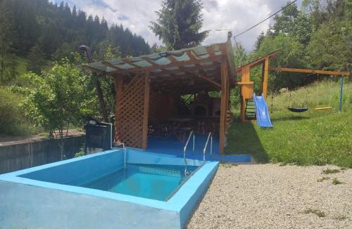 Scarisoara Villa | Pensiunea Trei brazi Scărișoara