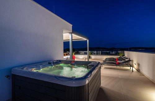 Sukosan Apartment | Penthouse LiV