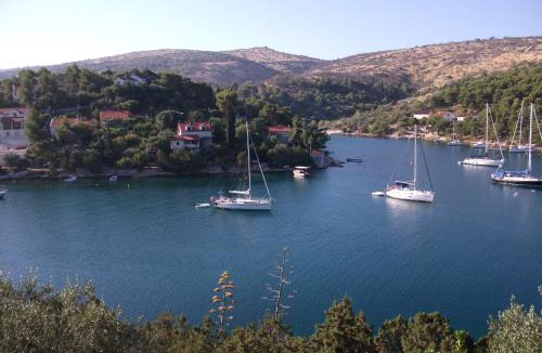 Sutivan House | Perla Vacation Home