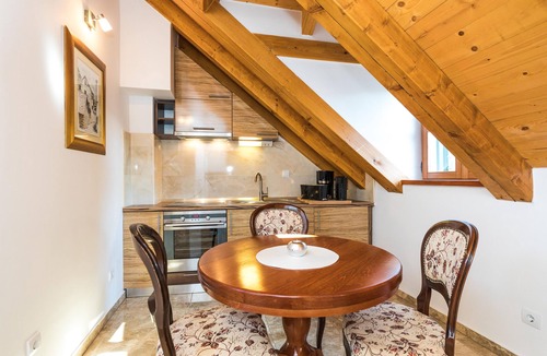Split Apartment | Perla Varoš D, beautiful place in town center, pedestrian zone