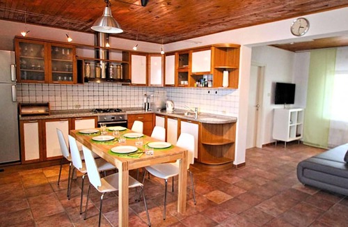 Cesarica Apartment | Pet friendly apartment in Ribarica