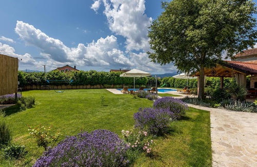 Imotski House | Pet friendly home in Vinjani Donji